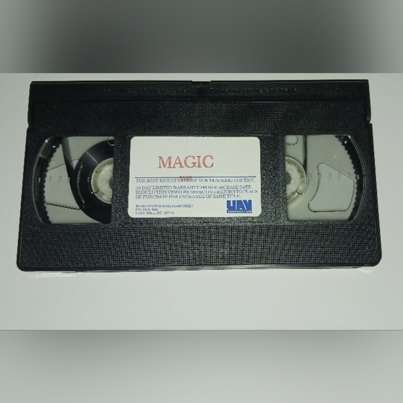 Magic with Anthony Hopkins & Ann Margaret on VHS - Picture 2 of 2